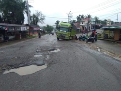 Jalinsum Tak Kunjung Diperbaiki, Andre Minta Menteri PUPR Turun Tangan