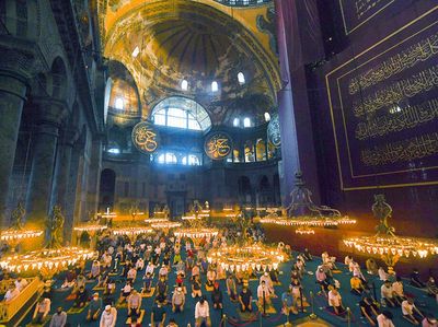 Momen Salat Idul Adha Pertama di Hagia Sophia