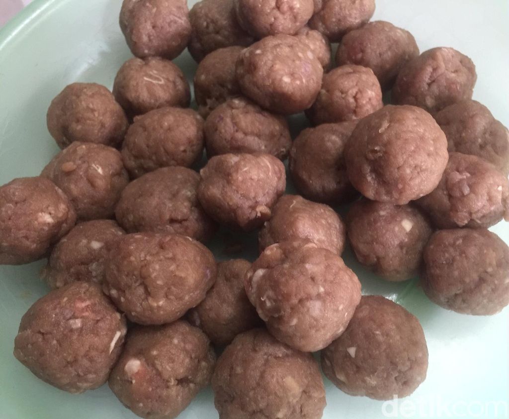 Rendang bola daging yang pasti empuk