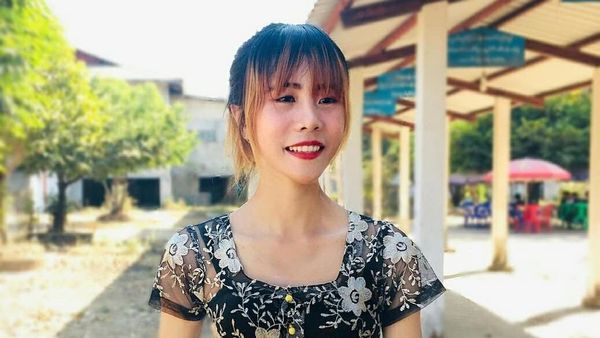 Penampilan Wanita Dengan Lingkar Pinggang Hanya 34 CM, Terkecil di Dunia?
