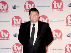 Turun 30 Kg Karena Virus Corona, Penampilan Artis Inggris Kagetkan Fans