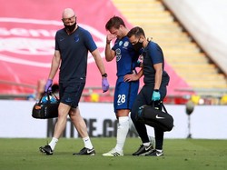 Air Mata Cesar Azpilicueta