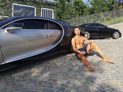 Pilih Mobil Mewah Ini atau Sixpack-nya Cristiano Ronaldo?