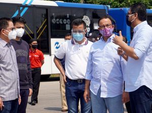 Momen Anies Cek Kesiapan Transjakarta Jelang Ganjil Genap