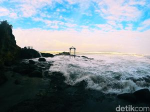 Pantai Karangnini, Destinasi Liburanmu Selanjutnya di Pangandaran