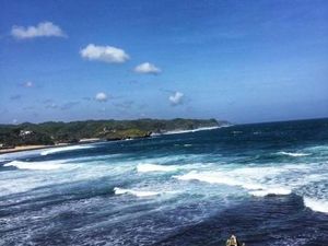 Keistimewaan Pantai Krakal Yogyakarta, Lokasi, dan Aktivitas yang Menarik