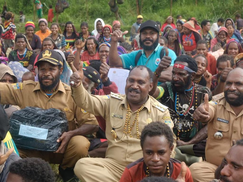 Puncak Papua Terima Dana BLT Rp 91 Miliar Puncak Papua Terima Dana BLT Rp 91 Miliar