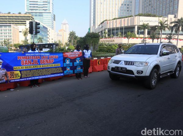 Ganjil-Genap Disebut Penyebab Cluster Corona Sektor Transportasi