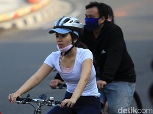 Bundaran HI Minggu Pagi, Masih Dipadati Warga