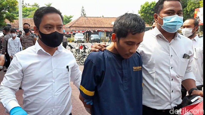 Ade Setiawan, tersangka pembunuhan pasutri di Tegal