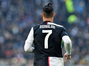 Agen Cristiano Ronaldo Ketemu PSG, Jadi Pindah Nih? Agen Cristiano Ronaldo Ketemu PSG, Jadi Pindah Nih?