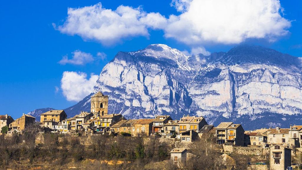 Foto: 8 Desa Tercantik di Spanyol, Bikin Jatuh Cinta