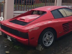 Sayang Banget, Ferrari Ini Selama 17 Tahun Dicuekin di Pinggir Jalan