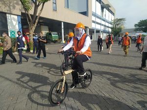 Gubernur Khofifah Ajak Warga Jatim Belanja Produk Lokal di Tengah Pandemi