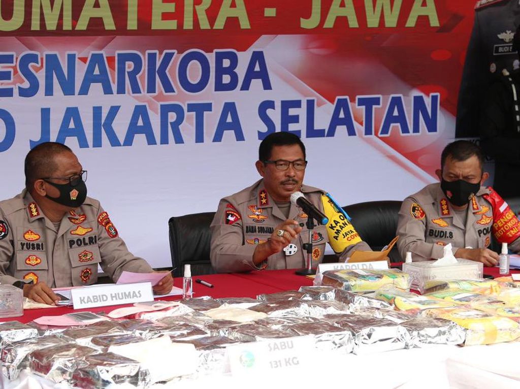 Penyelundupan Ganja 160 Kg Dibungkus Lembar LKS Digagalkan di Bogor