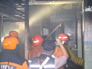Ruang Operasi RS Bethesda Lempuyangwangi Yogya Terbakar Ruang Operasi RS Bethesda Lempuyangwangi Yogya Terbakar
