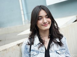 Cara Mawar de Jongh Dalami Karakternya di Puisi Cinta yang Membunuh