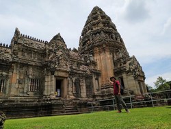 Menelusuri Jejak Peninggalan Khmer di Thailand