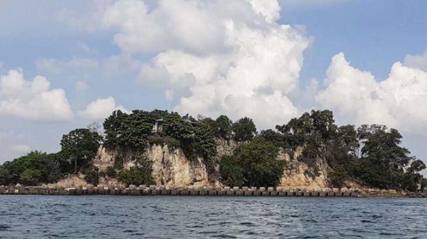 Makam Penyebar Islam Di Perbatasan Singapura Indonesia