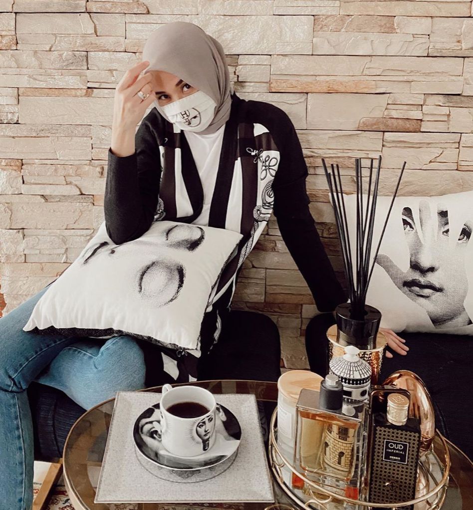 8 Inspirasi Ootd Hijab Dengan Masker Untuk Segala Acara 6020