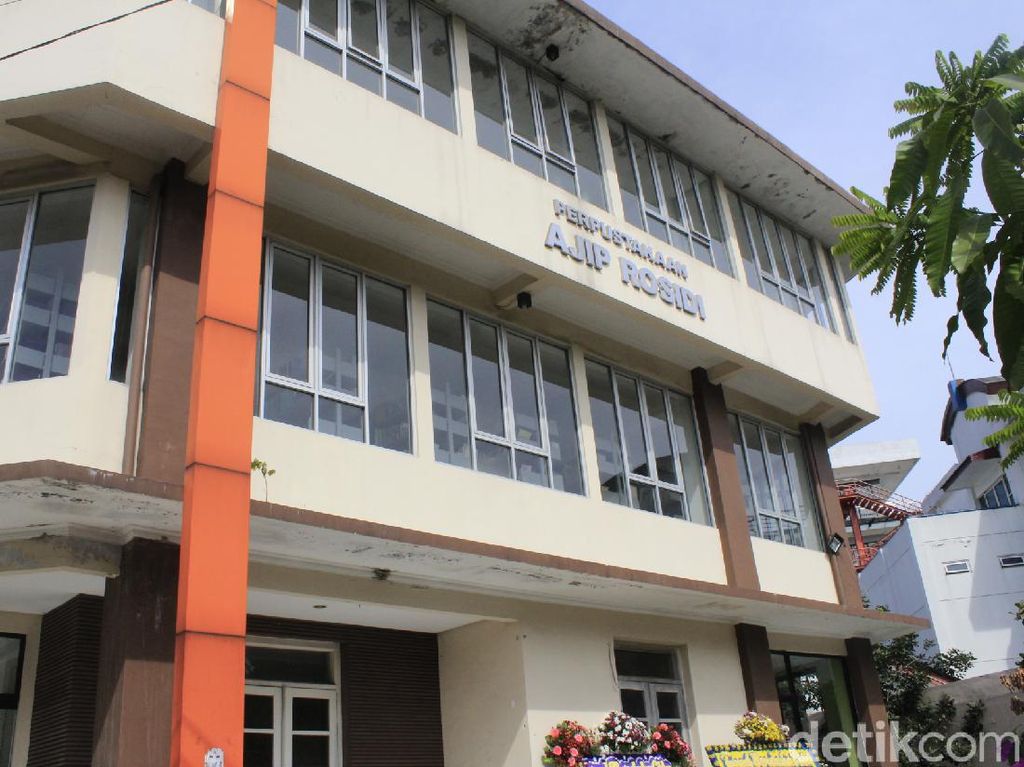 Perpustakaan Ajip Rosidi di Bandung, Warisan Sang Guru Tanpa Ijazah