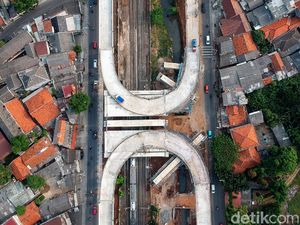 Flyover Tapal Kuda di Lenteng Agung Nyaris Rampung