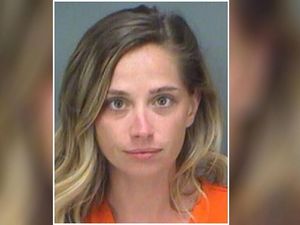 Seramah-ramahnya Pramugari, Dia Juga Bisa Ngamuk