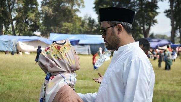 Momen Romantis Rachel Maryam dan Edwin Aprihandono yang 9 Tahun Nikah Siri
