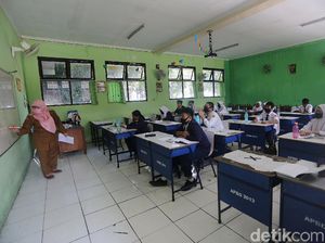 KPAI Jabar Minta Ridwan Kamil Evaluasi Lagi Sekolah di Zona Hijau Boleh Buka KPAI Jabar Minta Ridwan Kamil Evaluasi Lagi Sekolah di Zona Hijau Boleh Buka
