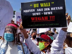 Demo Pekerja Hiburan Malam di Surabaya Revisi Perwali 33: 5 Bulan Tak Kerja