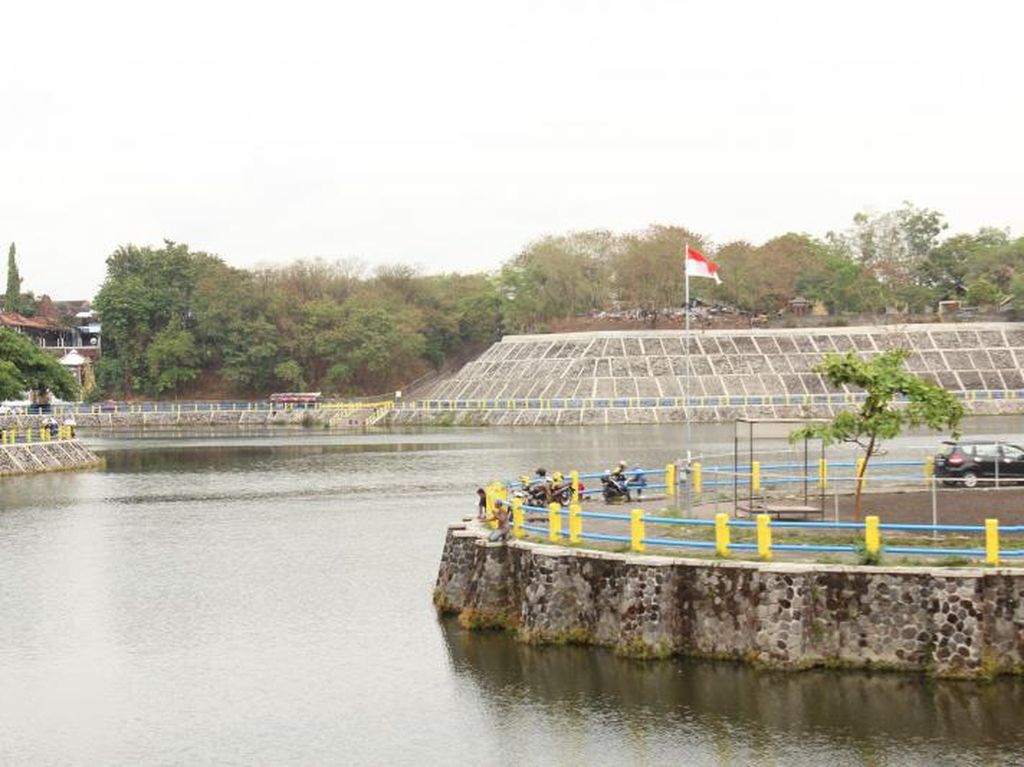 Wisata Olahraga Gratis di Embung Tambak Boyo Sleman Wisata Olahraga Gratis di Embung Tambak Boyo Sleman