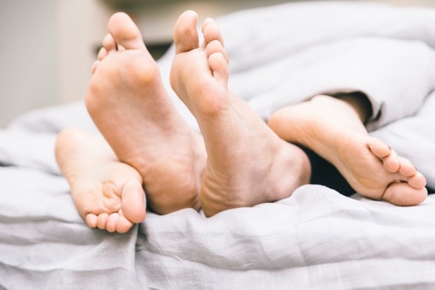 Menariknya, banyak pria mengaku bahwa oral seks adalah aktivitas yang sangat menyenangkan. Berbeda dengan wanita yang tidak terlalu menikmatinya.