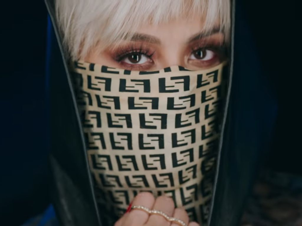 Penampilan Agnez Mo dengan Masker Seharga Motor Jadi Sorotan Penampilan Agnez Mo dengan Masker Seharga Motor Jadi Sorotan