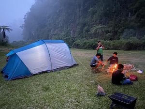 Alternatif Wisata Berkemah yang Tak Jauh dari Jakarta