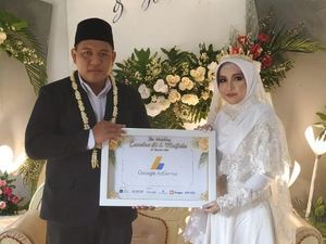 Kata Pria di Kediri yang Viral karena Menikah dengan Mahar Google Adsense Kata Pria di Kediri yang Viral karena Menikah dengan Mahar Google Adsense