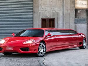 Potret Ferrari Limusin yang Cocok untuk Acara Kawinan