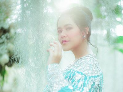 6 Gaya Kahiyang Ayu Pemotretan Hamil Anak Kedua