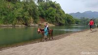 Potret Ladon Little Island, Wisata Hits Baru di Magelang