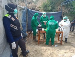 Makam Ibu Muda yang Tewas Tergantung Dibongkar Polisi, Ada Apa?