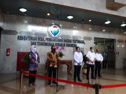 Mendagri Bertemu Mendes, Bahas Desa Aman Covid-19 hingga Kampanye Masker