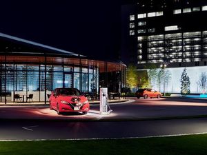 Parkir Mobil Bayarnya Cukup Pakai Listrik, Kok Bisa?