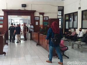 Satu Hakim dan Pegawai PN Surabaya Positif COVID-19, Pelayanan Berjalan Normal