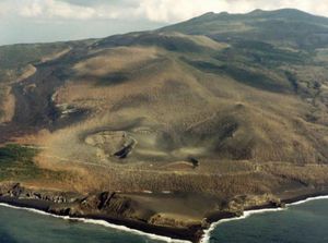 Pulau yang Penduduknya Wajib Pakai Masker Seumur Hidup
