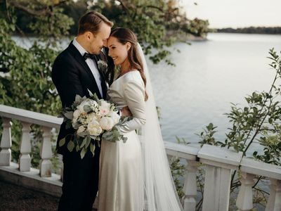 Potret PM Termuda dan Suaminya yang Nikah Usai 16 Tahun Hidup Bersama