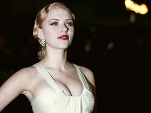 Cek Fakta Isu Scarlett Johansson Operasi Payudara