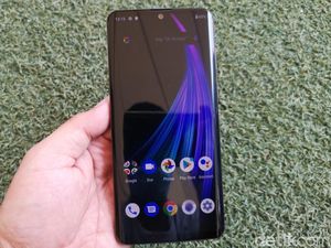 Aquos Zero 2, Smartphone Teringan dengan Layar 240 Hz