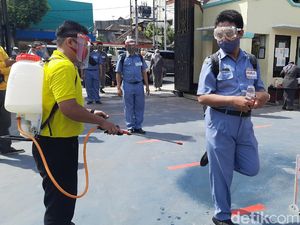 Pakar Sebut Sekolah Tatap Muka Harus Dimulai, Tapi dengan Protokol Kesehatan Pakar Sebut Sekolah Tatap Muka Harus Dimulai, Tapi dengan Protokol Kesehatan