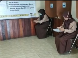Sekolah Tatap Muka Ditiadakan, Siswa Jambi Belajar Daring dari Kantor Polisi