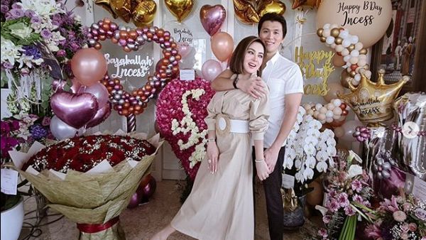 7 Kemeriahan Ultah Syahrini Bertabur Kado Mahal, Ada Tas Seharga Rumah