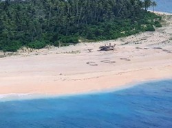 Tentara Terdampar di Pulau Pasifik Selamat Berkat Tanda SOS